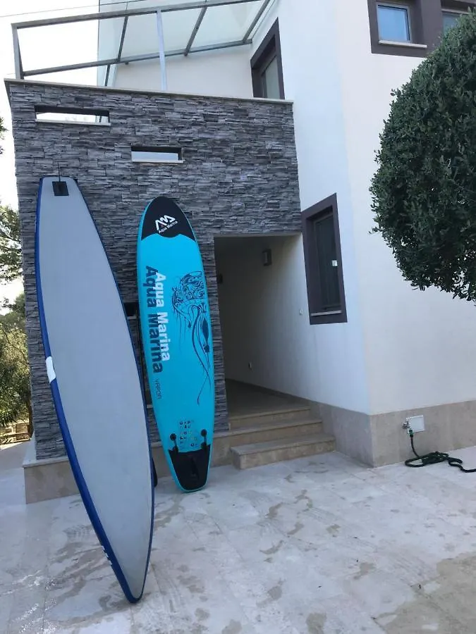 Apartmani Artatore Cunski Apartment