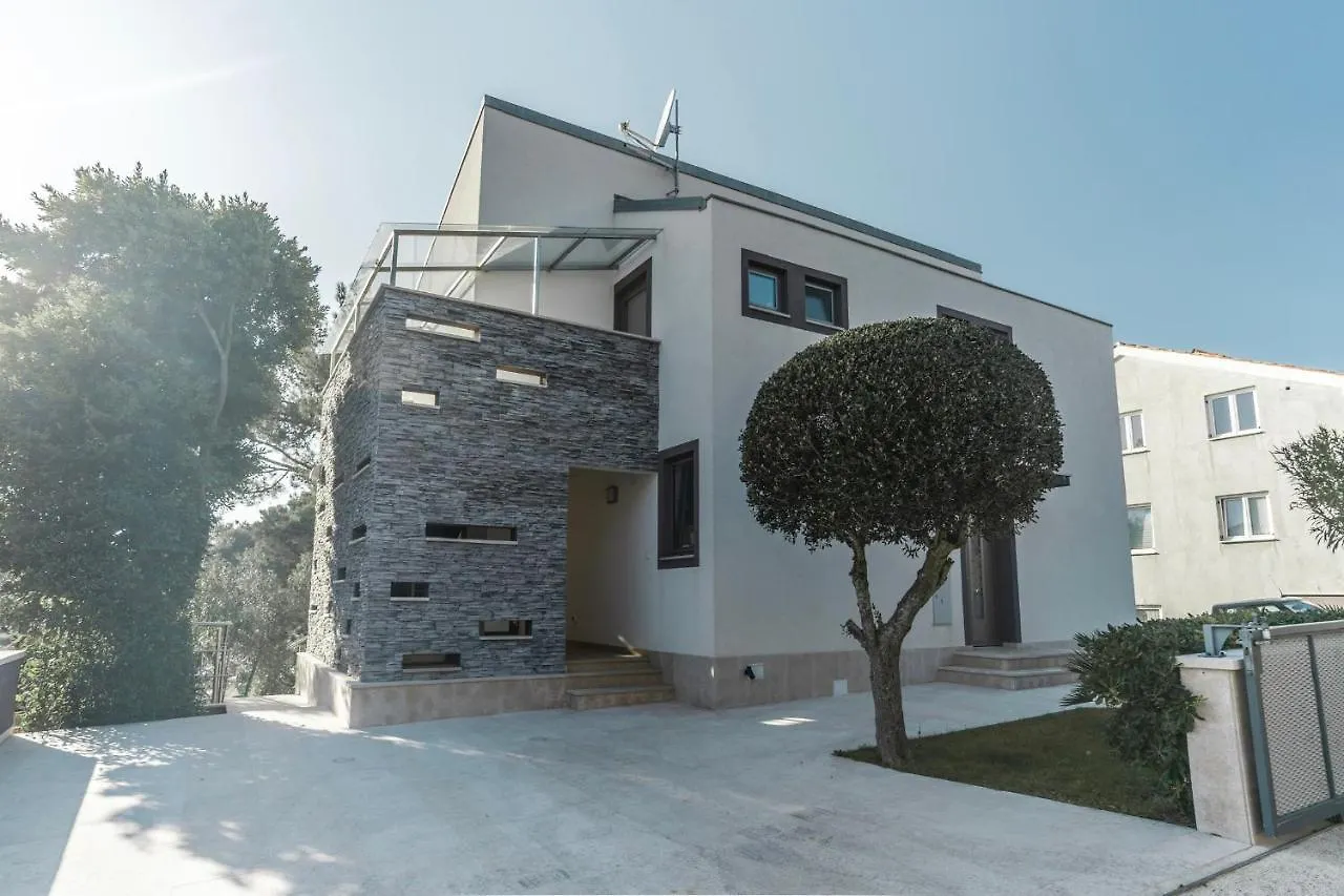 Apartmani Artatore Cunski 0*,  Croatia