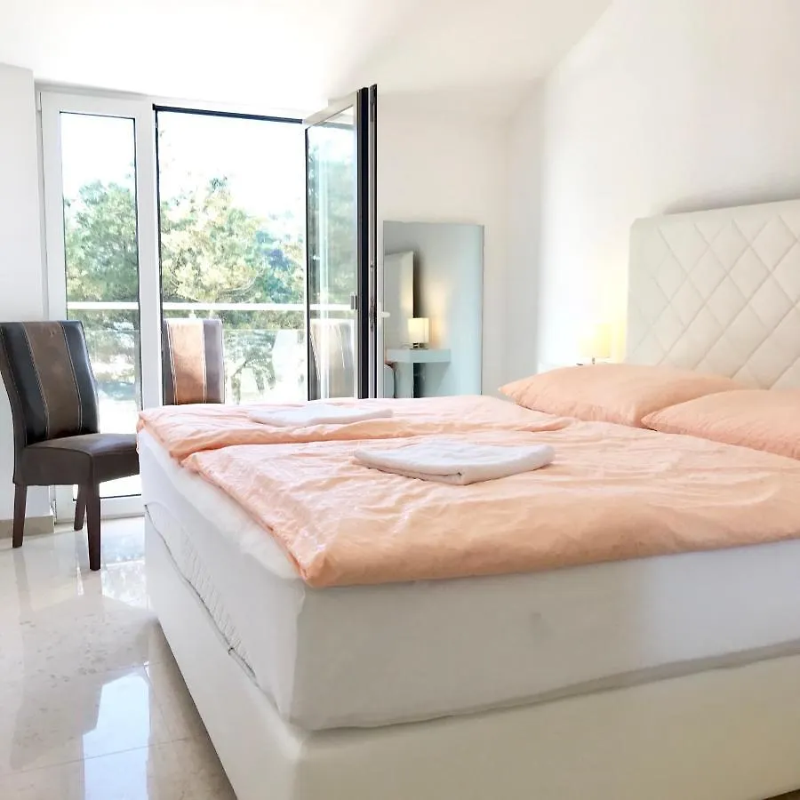 Apartmani Artatore Cunski Apartment