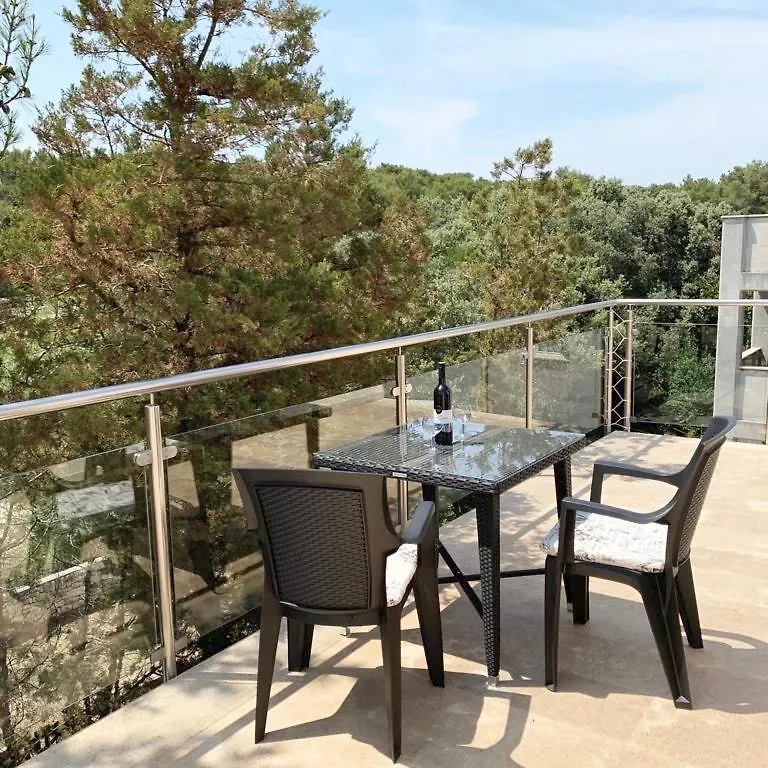 Apartmani Artatore Cunski 0*,  Croatia