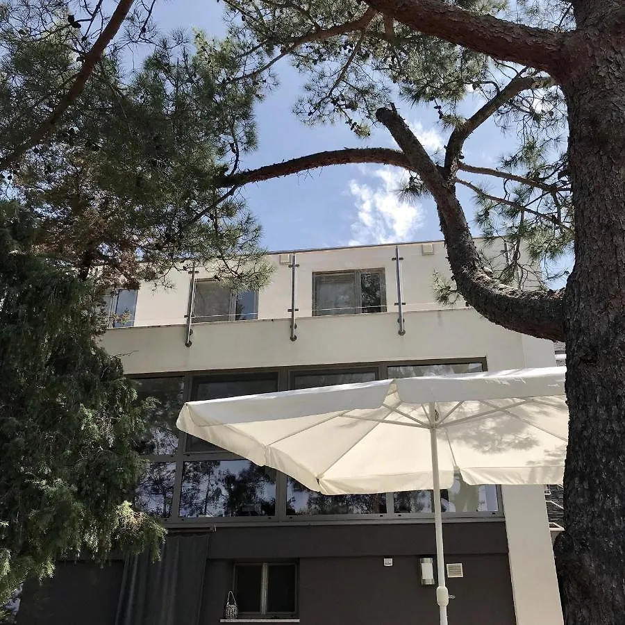 Apartmani Artatore Cunski Apartment