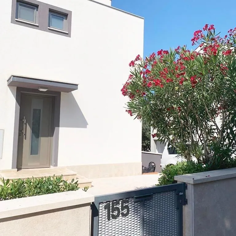 Apartmani Artatore Cunski Apartment