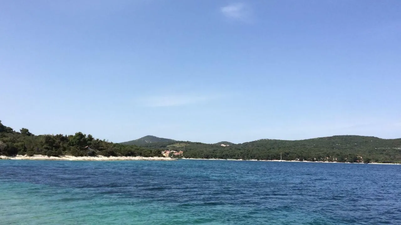 Apartmani Artatore Cunski 0*,